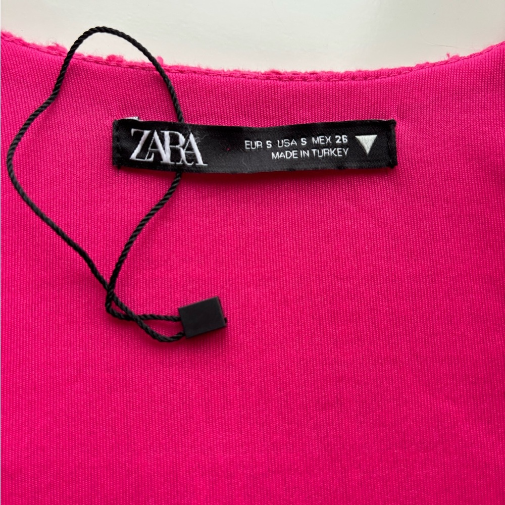 ZARA  Fuchsia Pink Textured Cropped Jacket with Rhinestone Buttons Size Small - Picture 6 of 15